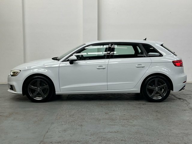 Audi A3 1.4Tfsi Sport Sportback S Tronic White #4