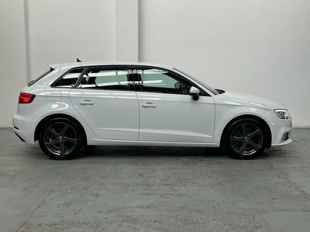 Audi A3 1.4Tfsi Sport Sportback S Tronic White #2