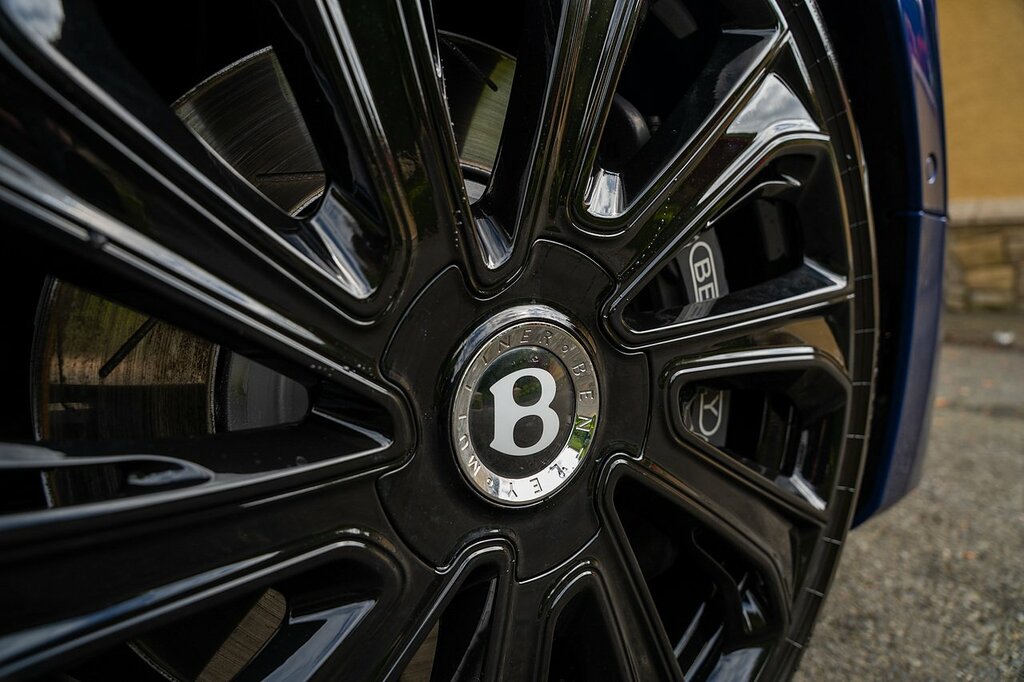 Bentley Flying Spur 2.9 Tfsi V6 Mulliner Saloon Plug-in Hyb DK23XLS Blue #6