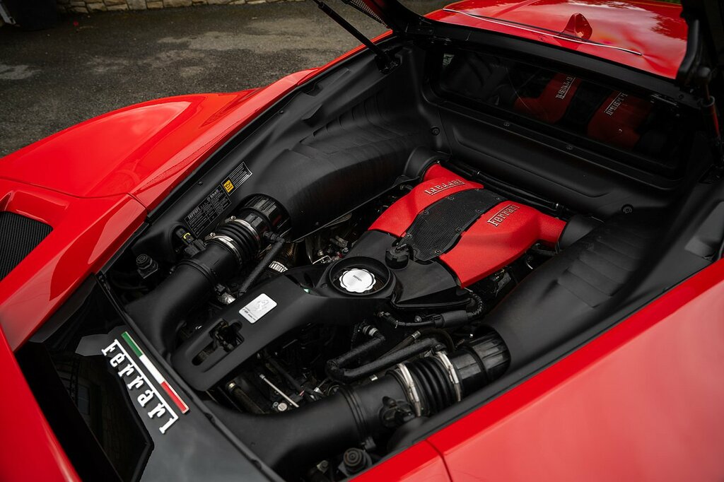 Ferrari F8 Tributo 3.9T V8 Coupe F1 Dct Euro 6 Ss  #92