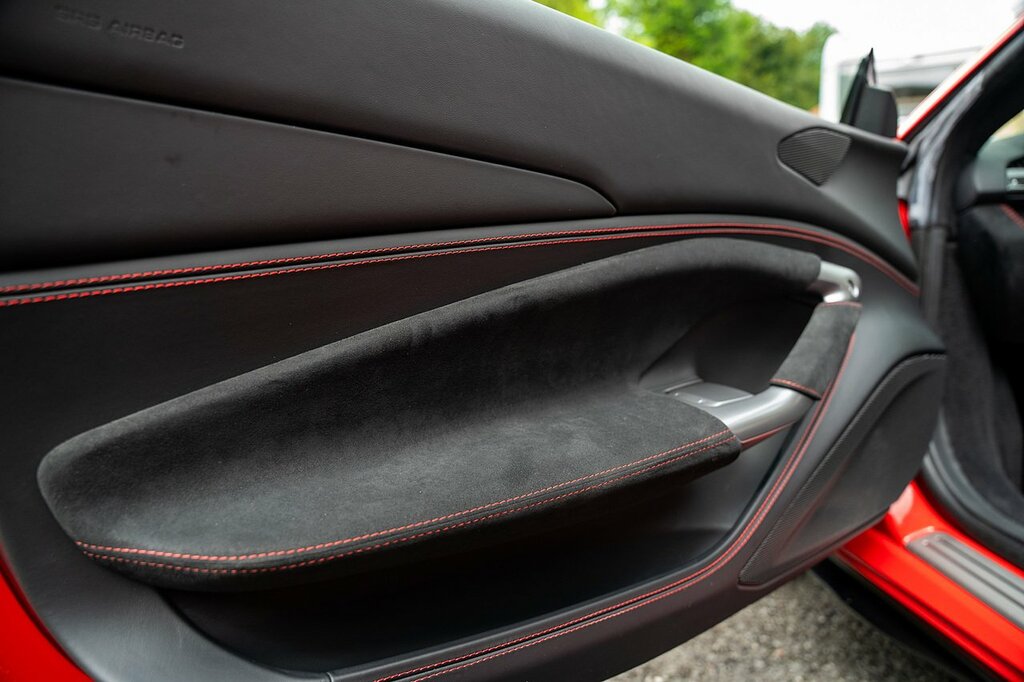 Ferrari F8 Tributo 3.9T V8 Coupe F1 Dct Euro 6 Ss  #69
