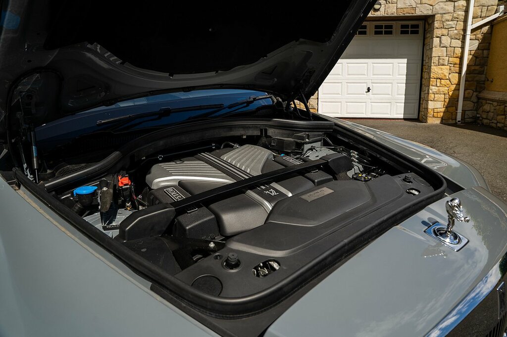Rolls-Royce Cullinan V12 Blue #85