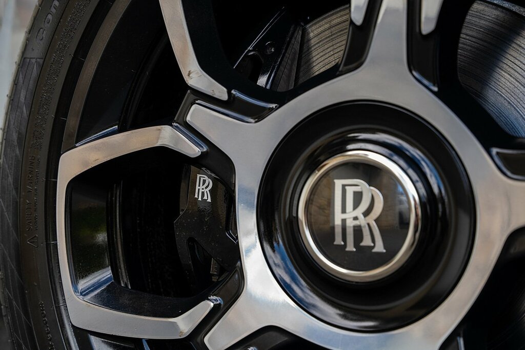Rolls-Royce Cullinan V12 Blue #24