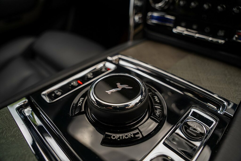 Rolls-Royce Cullinan V12 Blue #40