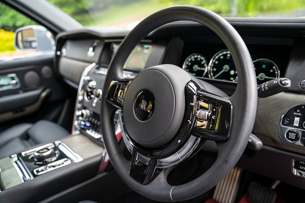 Rolls-Royce Cullinan V12 Blue #38