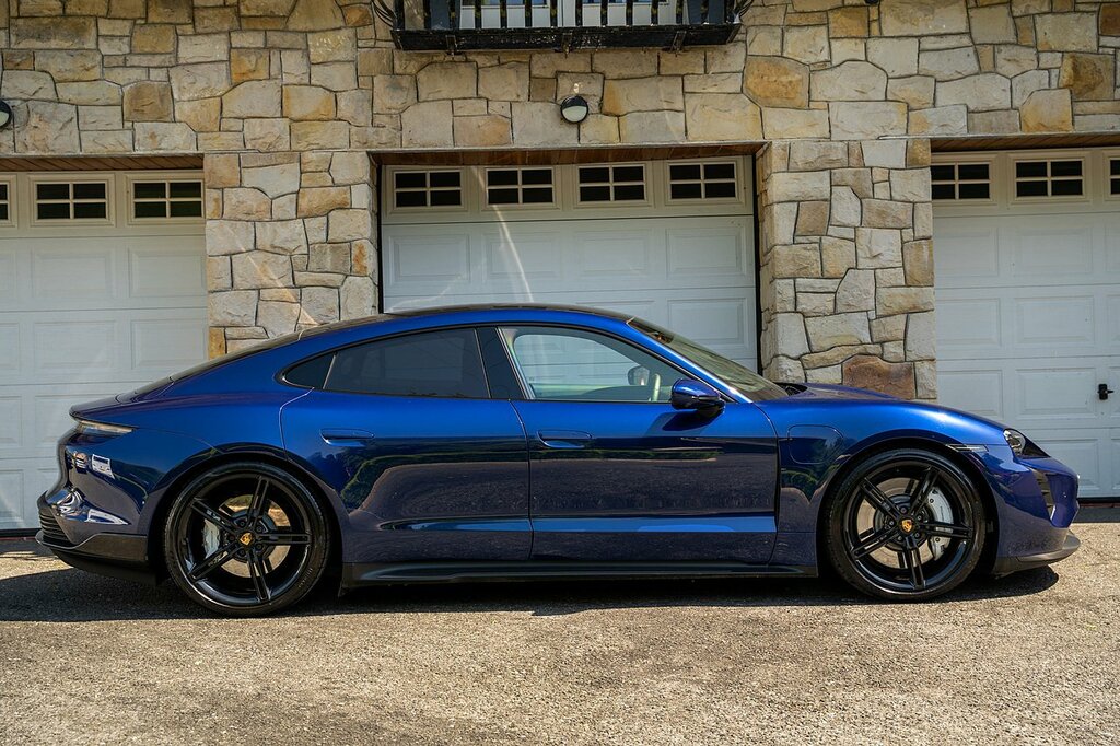 Porsche Taycan Performance Plus 93.4Kwh 4S Saloon Au HK72XCH Blue #6