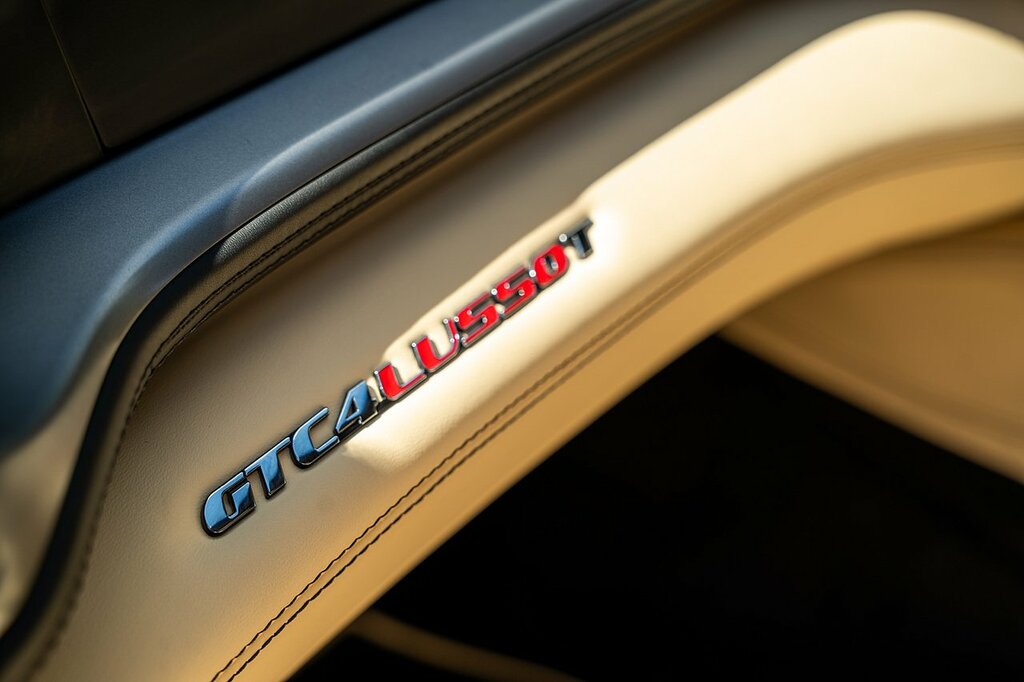 Ferrari Gtc4 Lusso 2dr Auto Blue #72