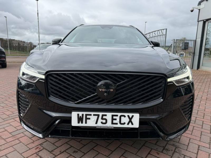 Volvo XC60 2.0 B5p 250 Awd Black Edition Plus - 2025 75 WF75ECX Black #3