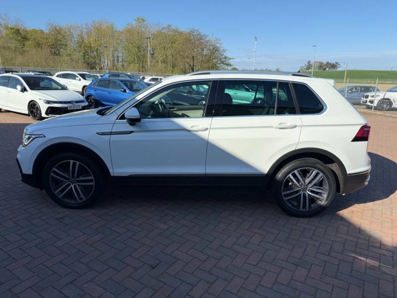 Volkswagen Tiguan 2.0Tdi 200 Elegance 4-Motion - 2021 21 SL21HLK White #5