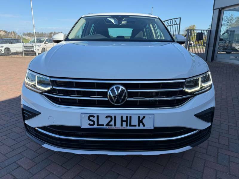 Volkswagen Tiguan 2.0Tdi 200 Elegance 4-Motion - 2021 21 SL21HLK White #3