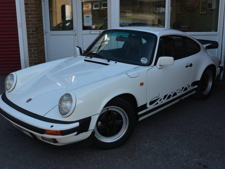 Porsche 911 Coupe Red #10