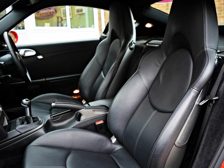 Porsche Cayman Coupe White #18