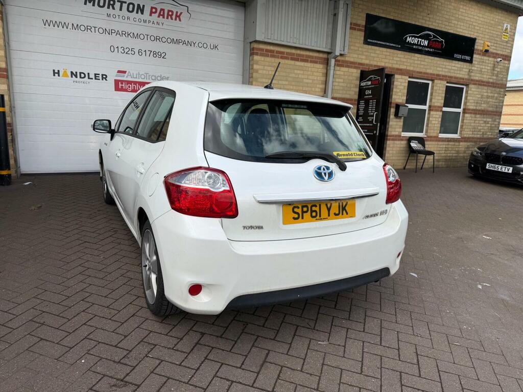 Toyota Auris Hatchback 1.8 Vvt-h T Spirit Cvt Euro 5 Ss SP61YJK White #5