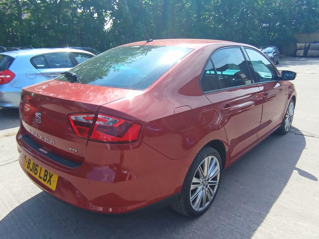 Seat Toledo 2016 1.6 Tdi Style Advanced Hatchback M Black #7