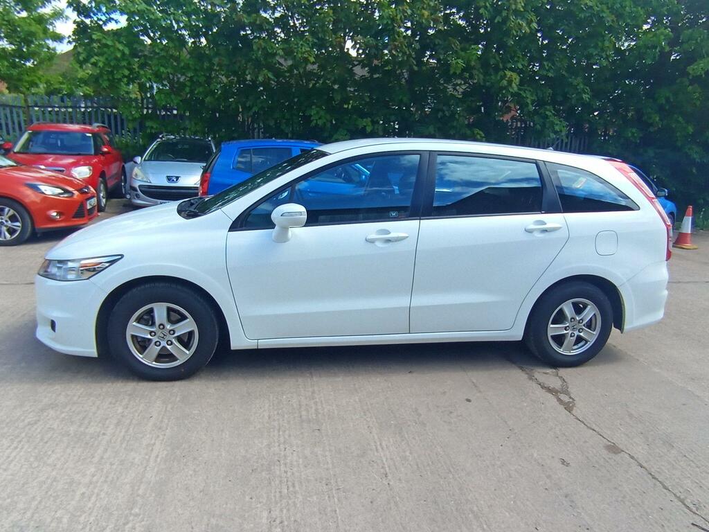 Honda Stream Honda Stream 1.8 Se 7 Seater White #4