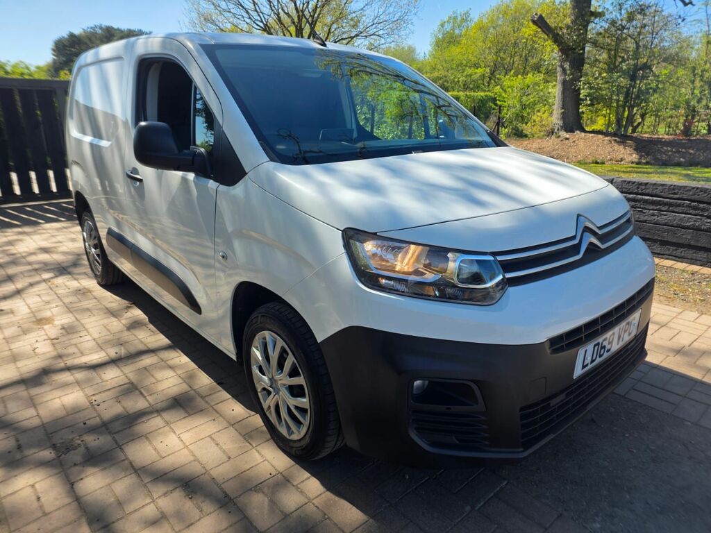 Citroen Berlingo 1.5 Bluehdi 1000 Enterprise M Panel Van LD69VPC White #2