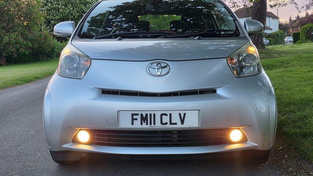 Toyota IQ 1.0 Vvt-i 2 Euro 5 201111 Silver #2