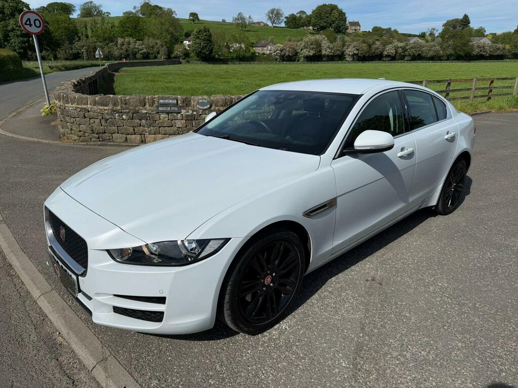 Jaguar XE 2.0I Gpf Prestige Euro 6 Ss YB19OFW White #2