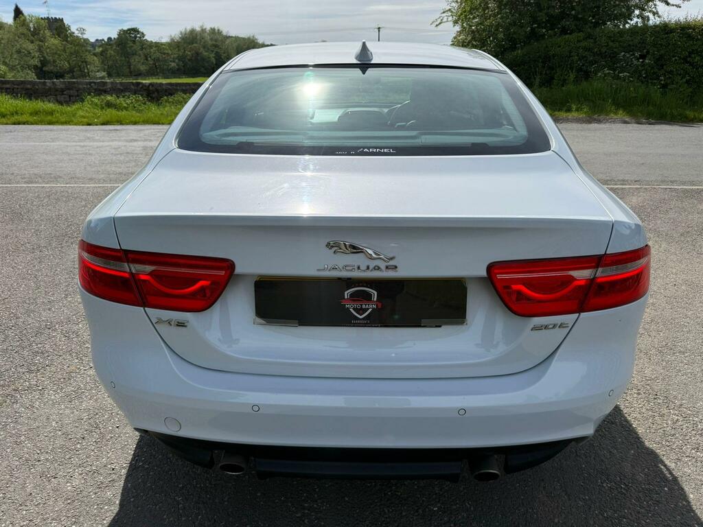 Jaguar XE 2.0I Gpf Prestige Euro 6 Ss YB19OFW White #3