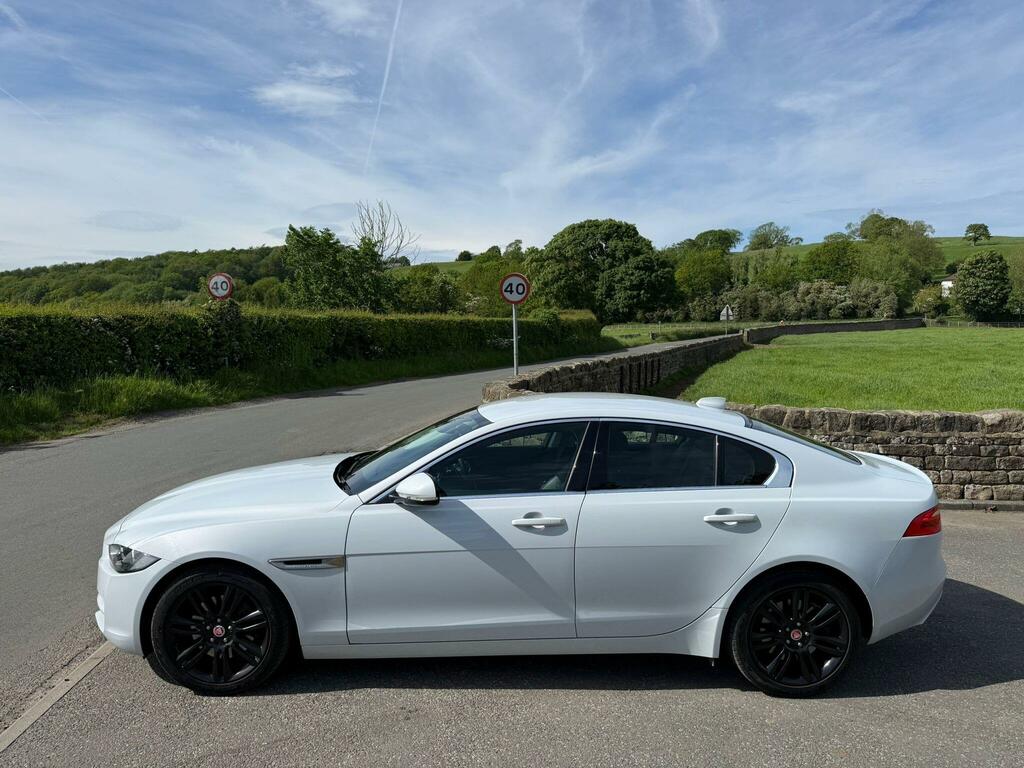 Jaguar XE 2.0I Gpf Prestige Euro 6 Ss YB19OFW White #5
