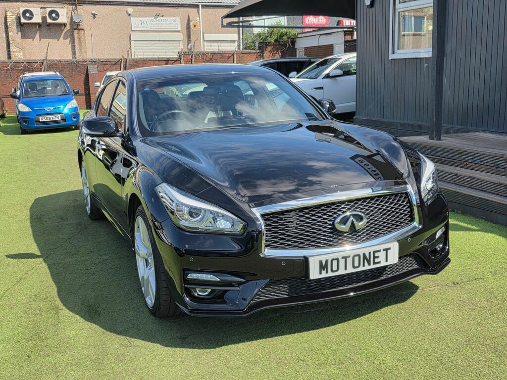 Infiniti Q70 2.2D Sport Saloon Euro 6 S S 17 Black