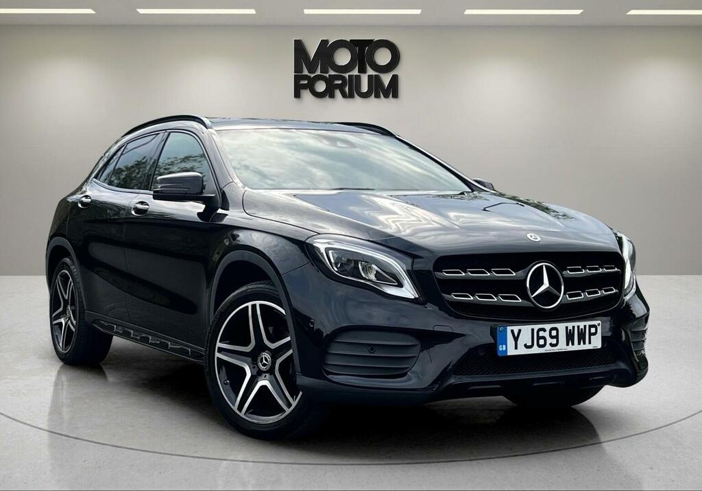 Mercedes-Benz GLA Class Suv 1.6 Gla200 Amg Line Edition Plus 7G-dct Euro YJ69WWP Black #3