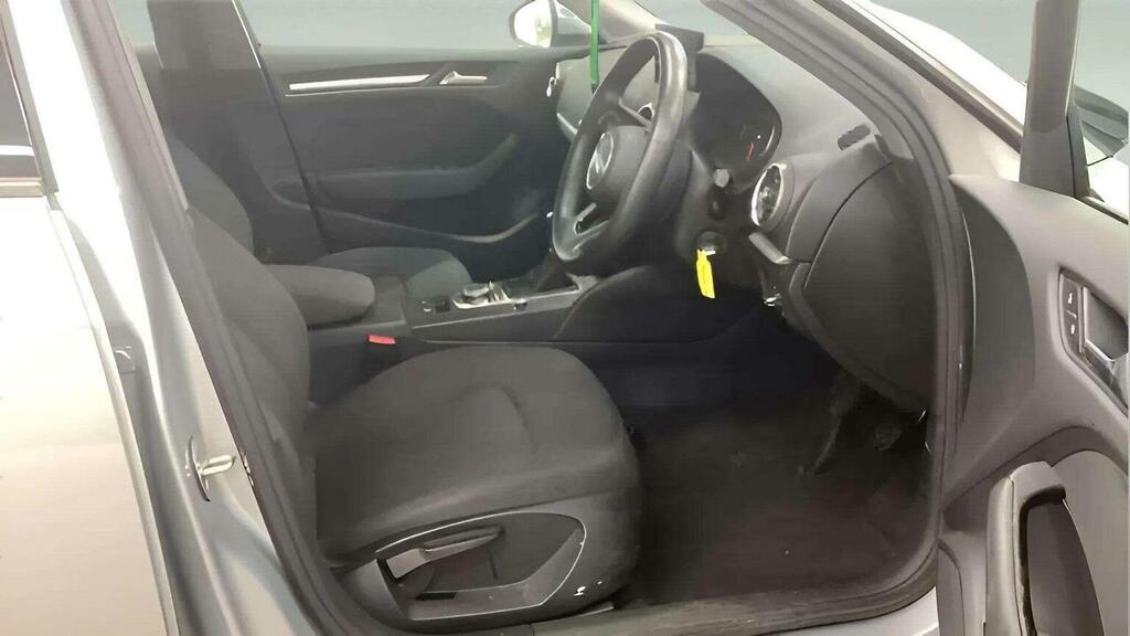 Audi A3 Hatchback 1.6 Tdi 30 Se Technik Sportback Euro 6 SF19TCR Silver #5