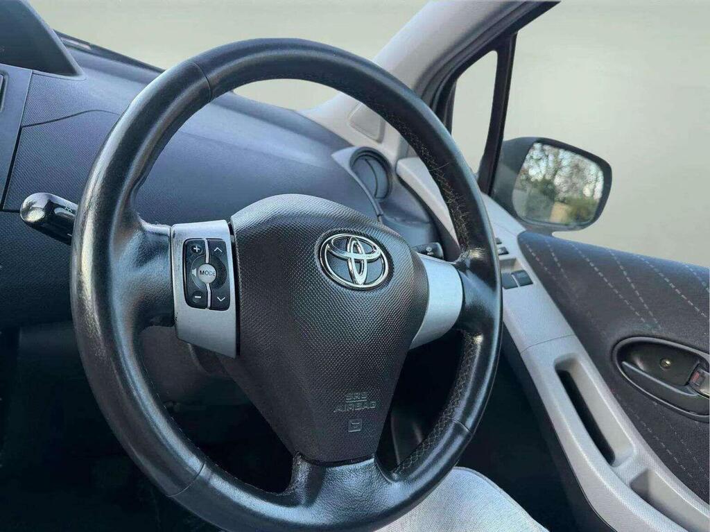 Toyota Yaris 1.3 T3 Multimode Silver #6