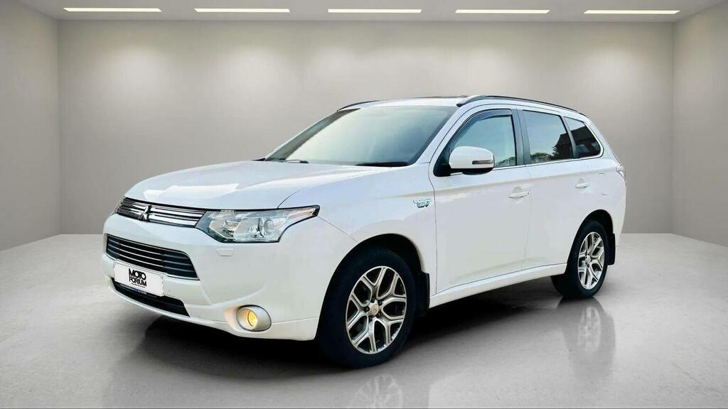 Mitsubishi Outlander Suv 2.0H 12Kwh Gx4h Cvt 4Wd Euro 5 Ss 2014 White #2