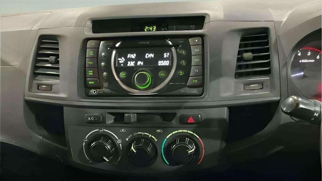Toyota HILUX Pickup 2.5 D-4d Active 4Wd Euro 5 201414 Grey #6