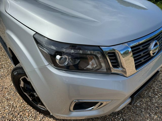 Nissan Navara Automatic LL21XHX Silver #6