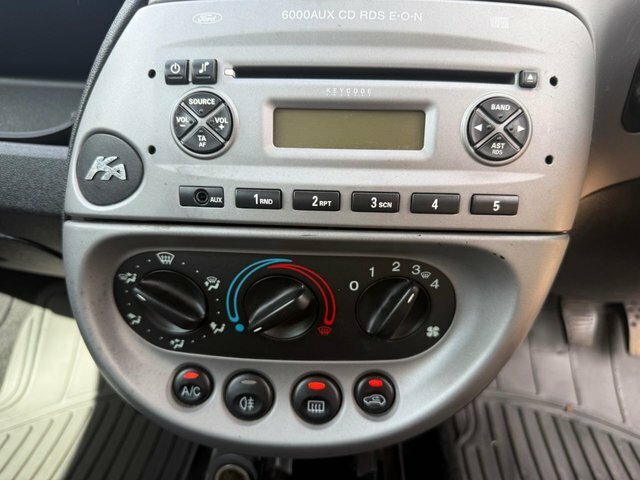 Ford KA 1.3 Zetec Climate Silver #17