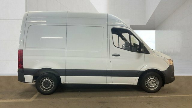 Mercedes-Benz Sprinter Manual SN19KZO White #5