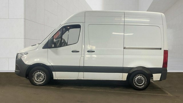 Mercedes-Benz Sprinter Manual SN19KZO White #6