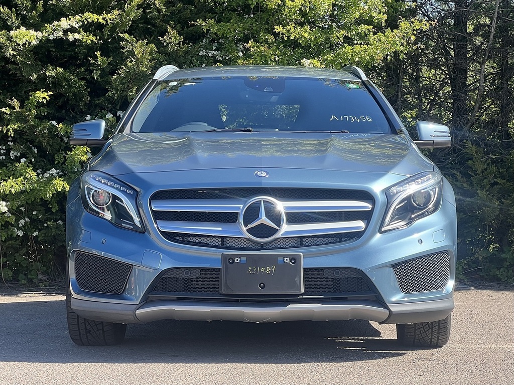 Mercedes-Benz GLA Class Gla 180 Amg Line Premium #4