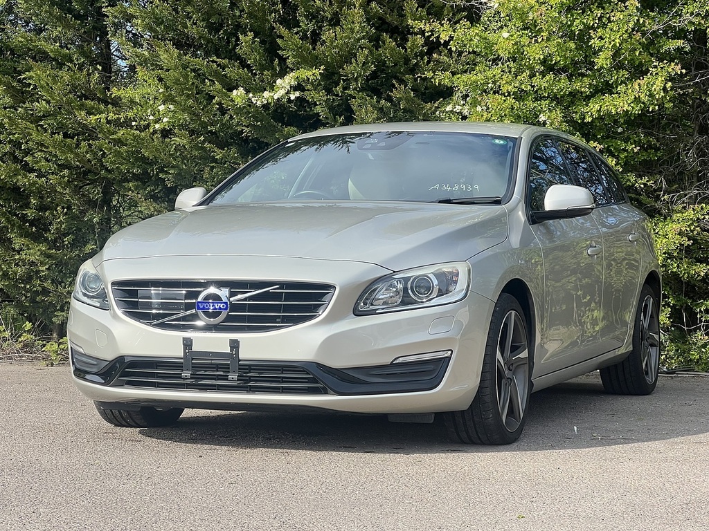 Volvo V60 D4 Dynamic Edition #3