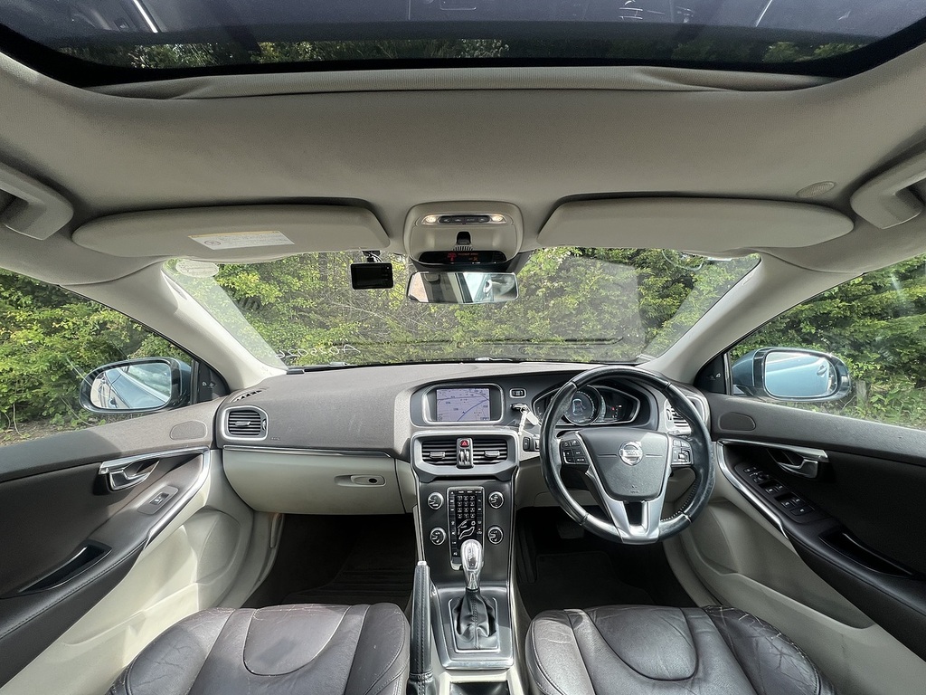Volvo V40 T4 Se Lux #2