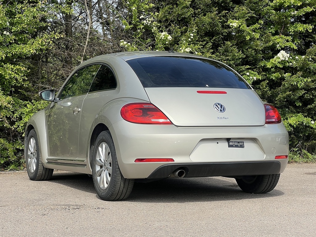 Volkswagen Beetle Design Tsi Dsg #6