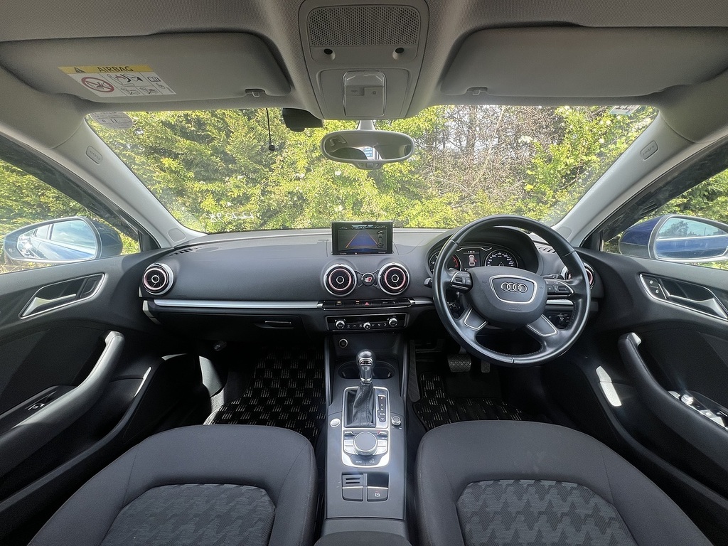 Audi A3 Sportback Tfsi Sport   #2