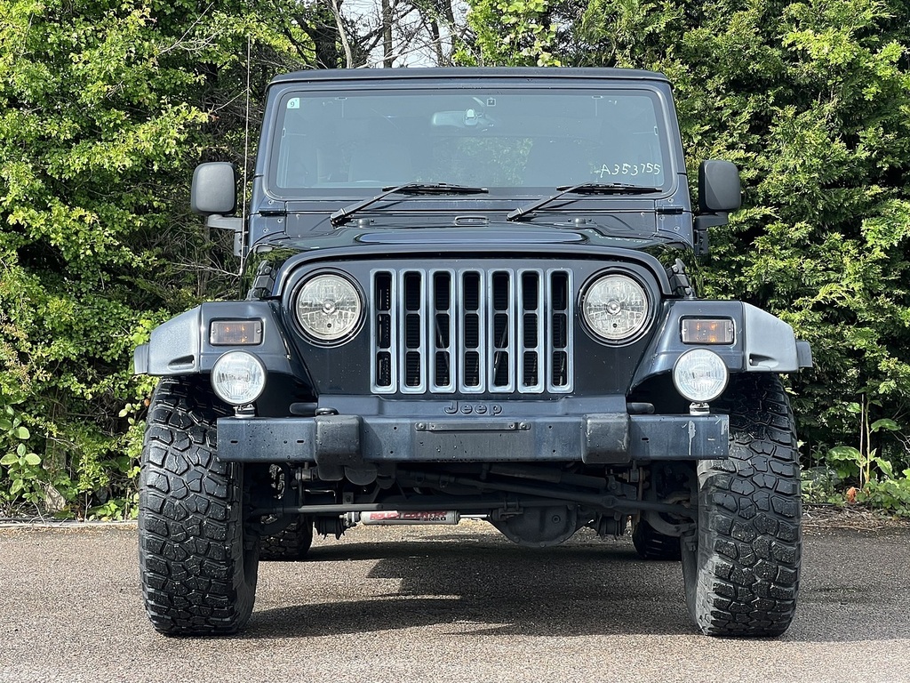 Jeep Wrangler Sahara #3