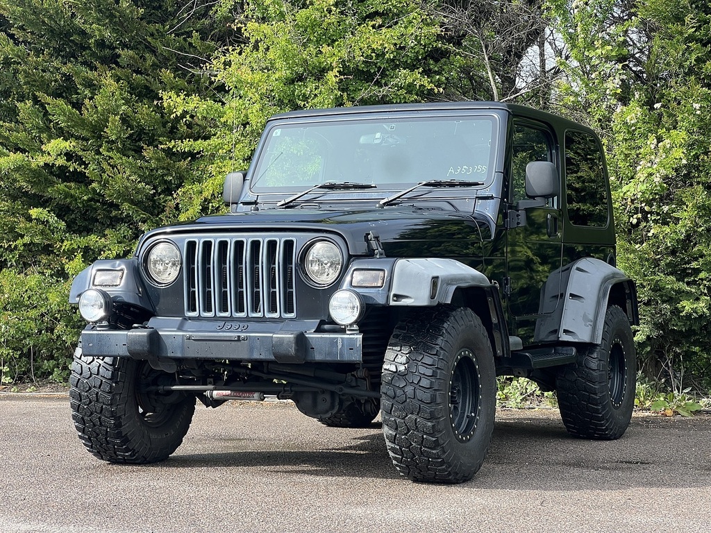 Jeep Wrangler Sahara #2