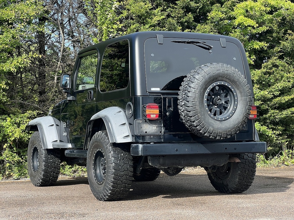 Jeep Wrangler Sahara #5