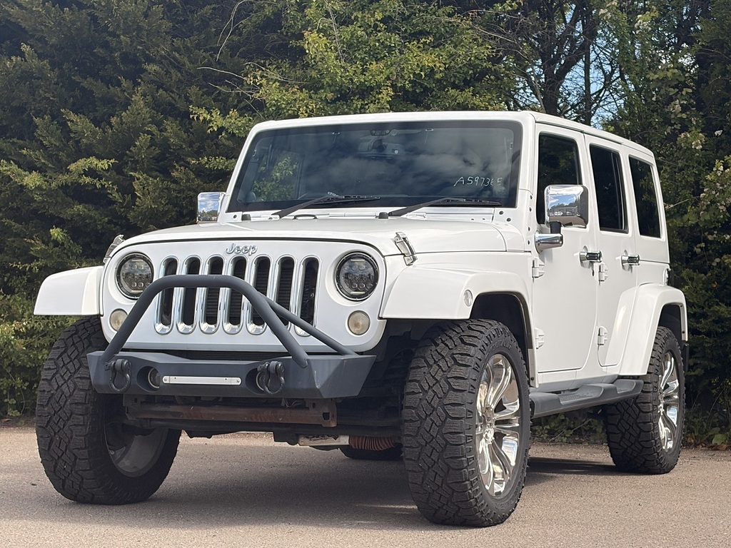 Jeep Wrangler Sahara #2