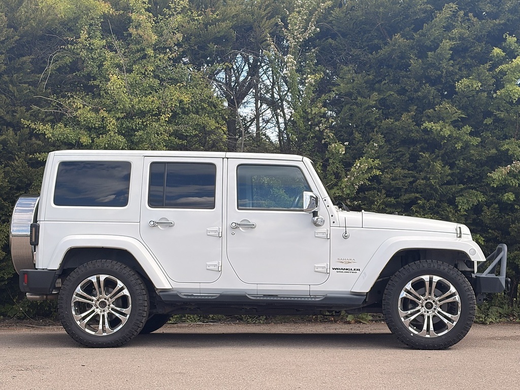 Jeep Wrangler Sahara #4