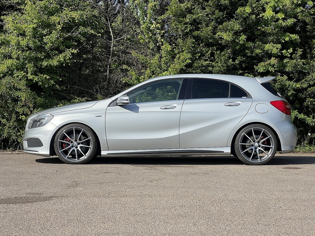 Mercedes-Benz A Class A250 Amg Sport 4Matic #5