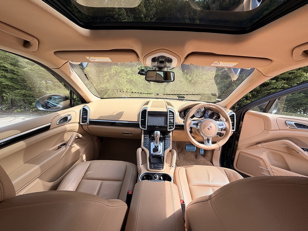 Porsche Cayenne S Hybrid Tiptronic S  #2