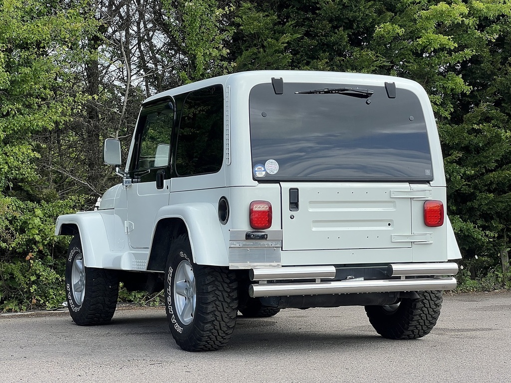 Jeep Wrangler Sahara  #6