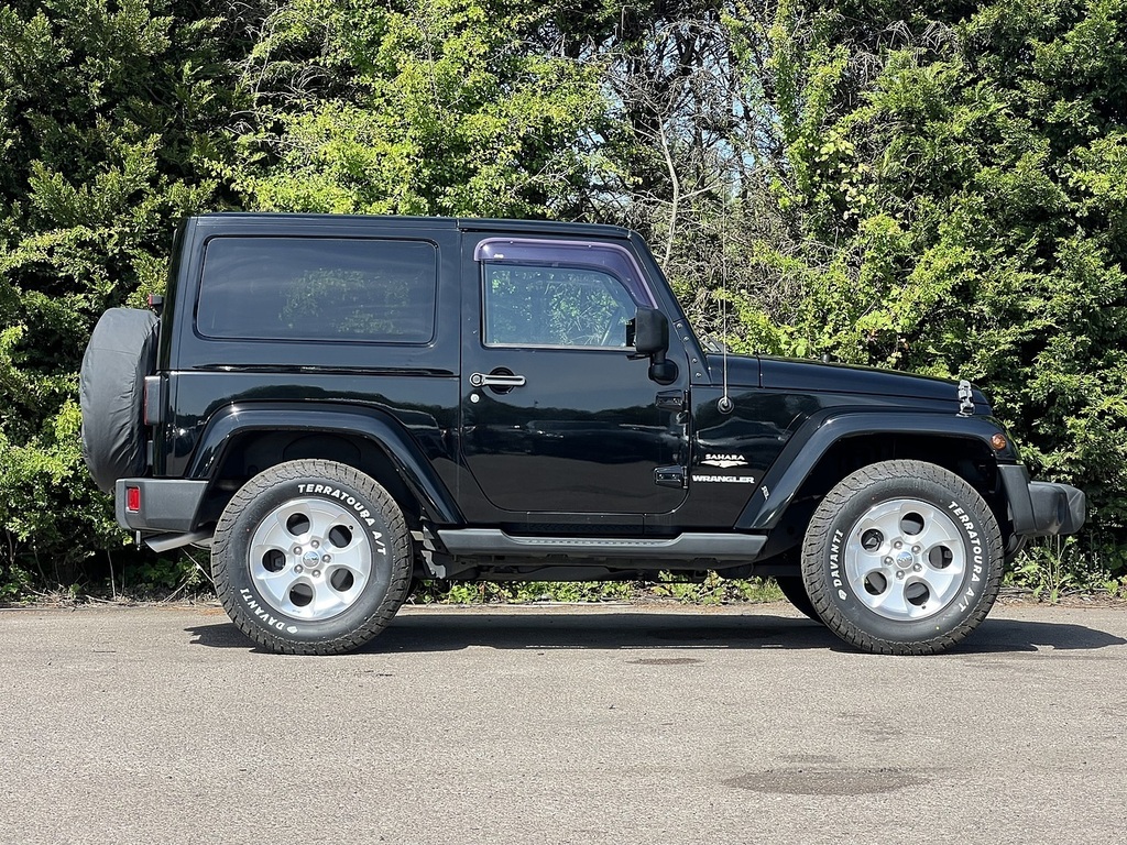 Jeep Wrangler Sahara #6