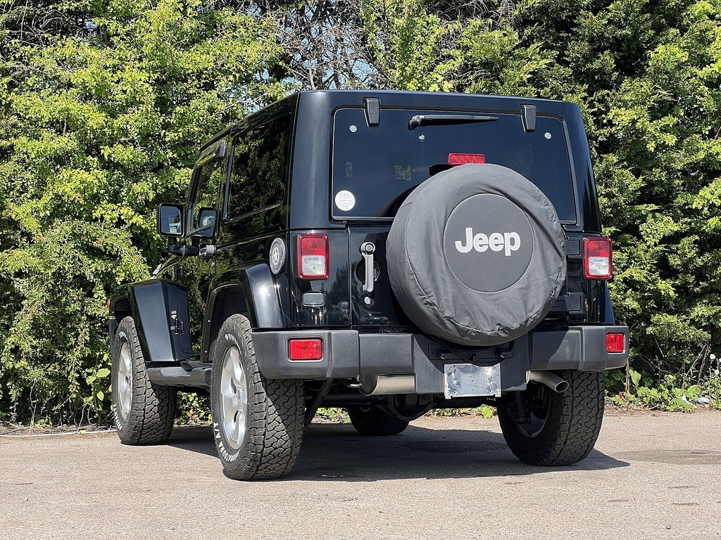 Jeep Wrangler Sahara #6