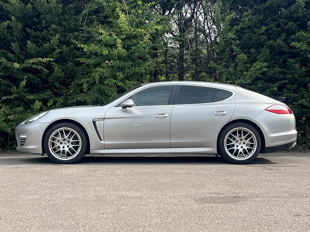 Porsche Panamera Hatchback 4.8 Silver #5